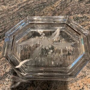 Glass trinket box
